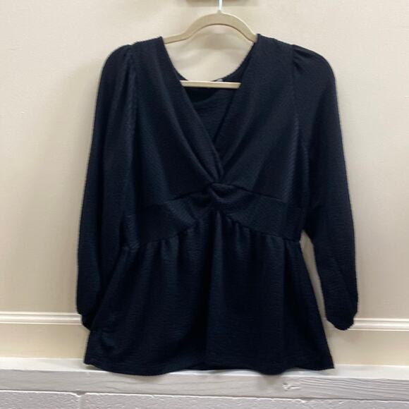 Pleione black slip on L top - Picture 1 of 6